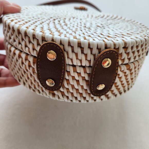 ASOS Round White Brown Woven Canteen Crossbody Bag Boho Beach Tropical Festival - Picture 5 of 13